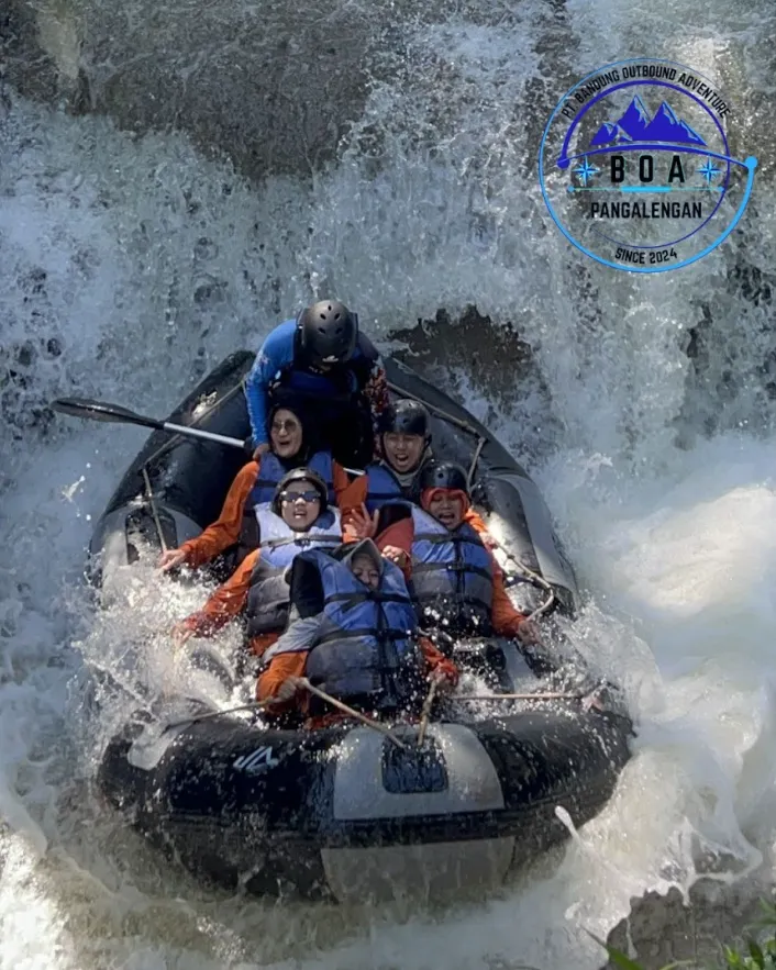 Serunya Rafting di Situ Cileunca Pangalengan