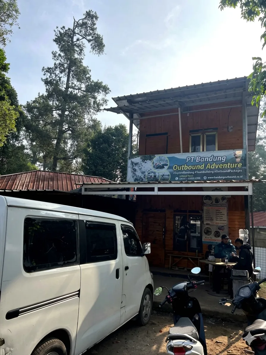 Banner Perusahaan